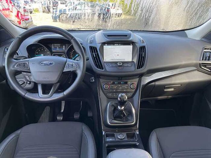 Ford Kuga Kuga 1.5 EcoBoost Titanium * AHK * Winterräder