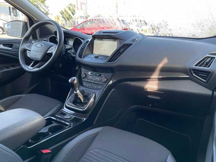 Ford Kuga Kuga 1.5 EcoBoost Titanium * AHK * Winterräder