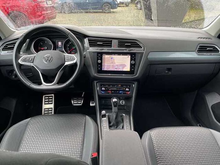 Volkswagen Tiguan Tiguan Diesel 2.0 TDI SCR DSG Life * AHK *