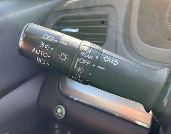 Honda CR-V CR-V 2.0i-VTEC 4WD Elegance * AHK * Navi *