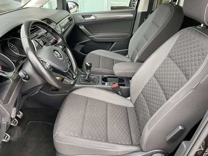 Volkswagen Touran Touran 2.0 TDI SCR Join * AHK * 7-Sitzer * M+S *