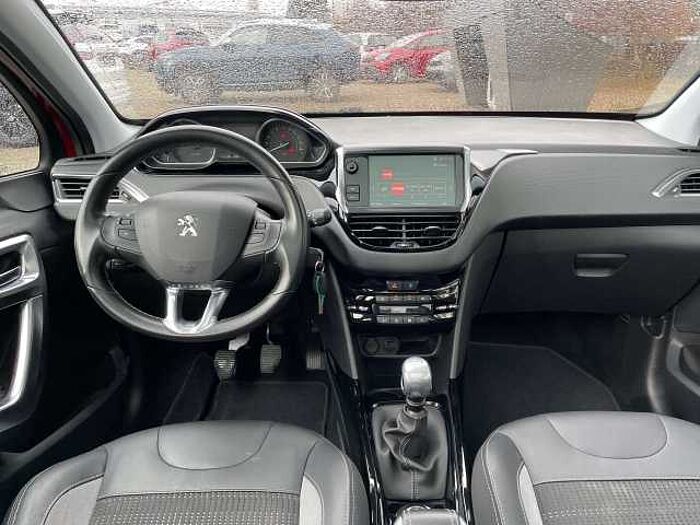 Peugeot 2008 2008 PureTech 130 GPF Stop