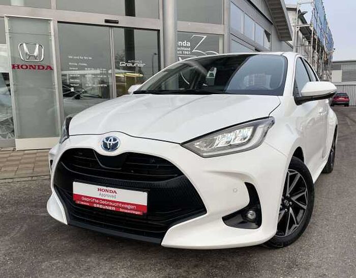 Toyota Yaris Yaris Hybrid 5-Türer 1.5 VVT-i Team Deutschland