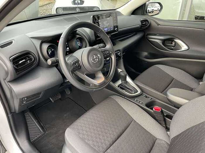 Toyota Yaris Yaris Hybrid 5-Türer 1.5 VVT-i Team Deutschland