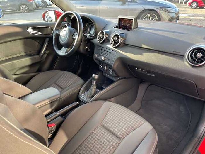 Audi A1 A1 1.4 TFSI S tronic Ambition * 1. Hand *