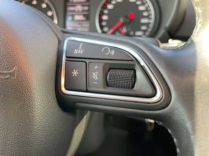 Audi A1 A1 1.4 TFSI S tronic Ambition * 1. Hand *