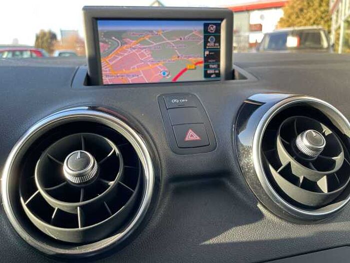 Audi A1 A1 1.4 TFSI S tronic Ambition * 1. Hand *