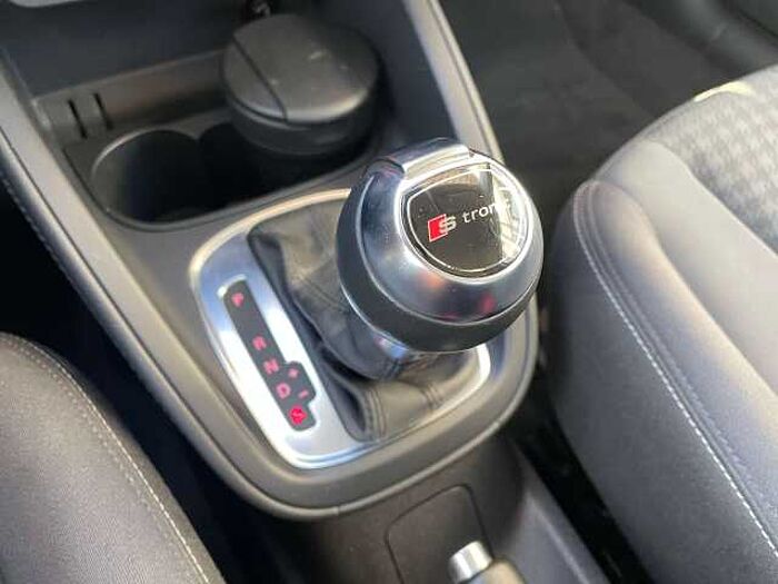 Audi A1 A1 1.4 TFSI S tronic Ambition * 1. Hand *