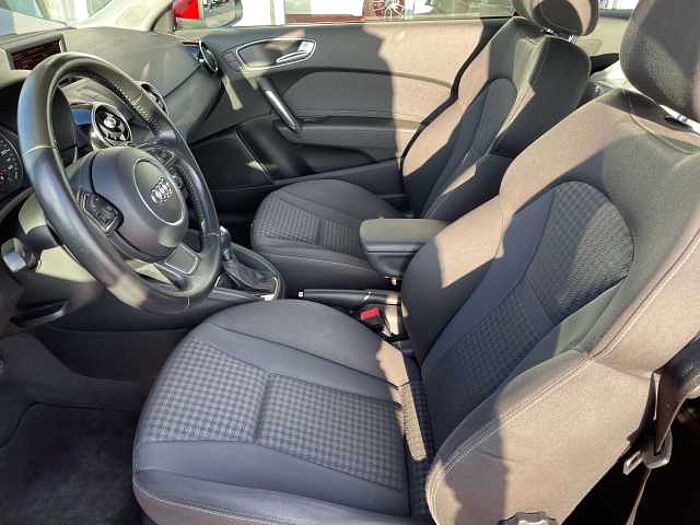 Audi A1 A1 1.4 TFSI S tronic Ambition * 1. Hand *