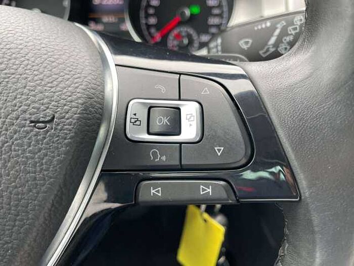 Volkswagen Golf Golf VII 1.4 TSI BlueMotion Tech DSG Comfortline