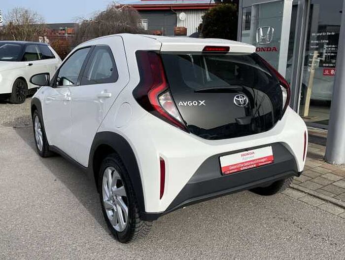 Toyota Aygo X Aygo X Play * 8fach bereift * scheckheftgepflegt *