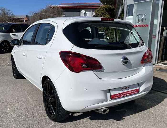 Opel Corsa Corsa 5-Türer 1.4 On * 8-fach bereift *