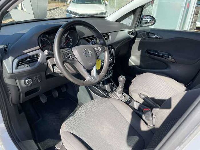 Opel Corsa Corsa 5-Türer 1.4 On * 8-fach bereift *