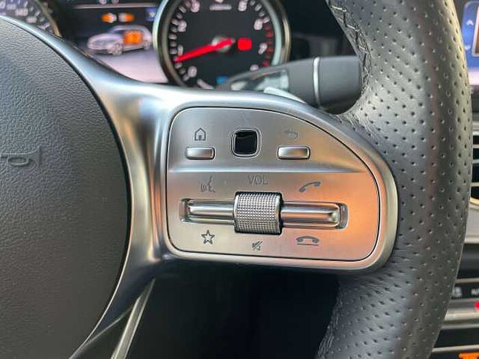 Mercedes-Benz E 300 E-Klasse T-Modell T 9G-TRONIC AMG Line * 1. Hand *