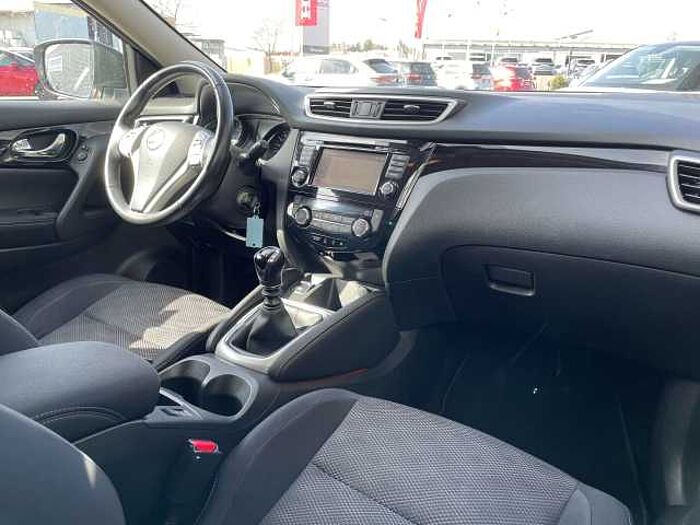 Nissan Qashqai Qashqai 1.2 DIG-T ACENTA * 8-fach bereift *