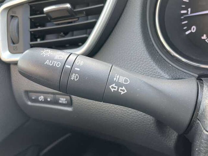 Nissan Qashqai 1.2 DIG-T ACENTA * 12 Monate Garantie inkl. *