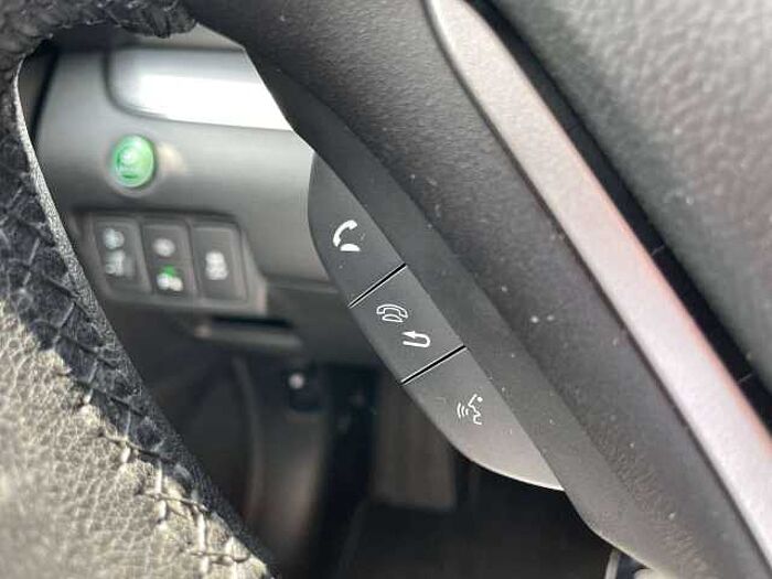 Honda CR-V CR-V 2.0i-VTEC 2WD Elegance * Navi Connect *