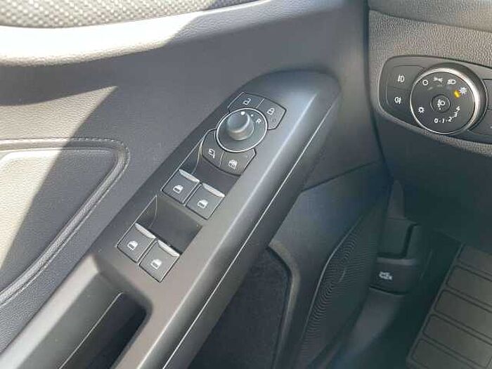 Ford Focus Focus Turnier 1.0 EcoBoost Hybrid ST-LINE X