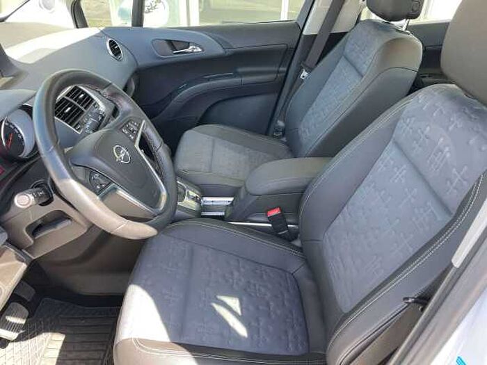 Opel Meriva Meriva 1.4 Automatik Innovation * 8-fach bereift *