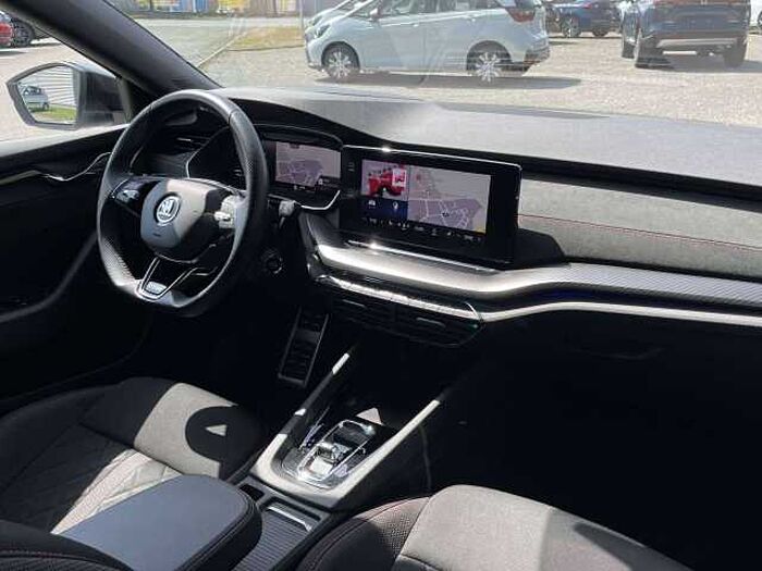 SKODA Octavia Octavia Combi Diesel IV 2.0 TDI DSG RS * AHK * Head Up *