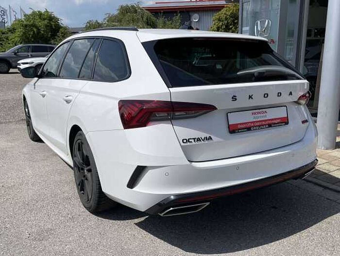 SKODA Octavia Octavia Combi Diesel IV 2.0 TDI DSG RS * AHK * Head Up *