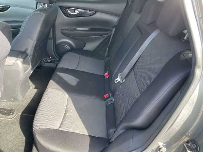 Nissan Qashqai 1.2 DIG-T ACENTA * 12 Monate Garantie inkl. *