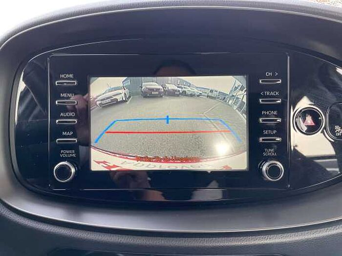 Toyota Aygo X Aygo X Play * 8fach bereift * scheckheftgepflegt *