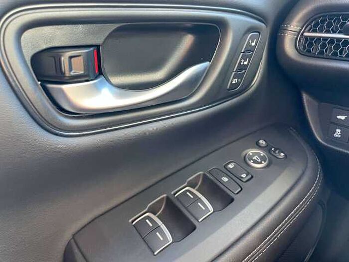 Honda ZR-V ZR-V 2.0e:HEV Hybrid Advance * 1. Hand *